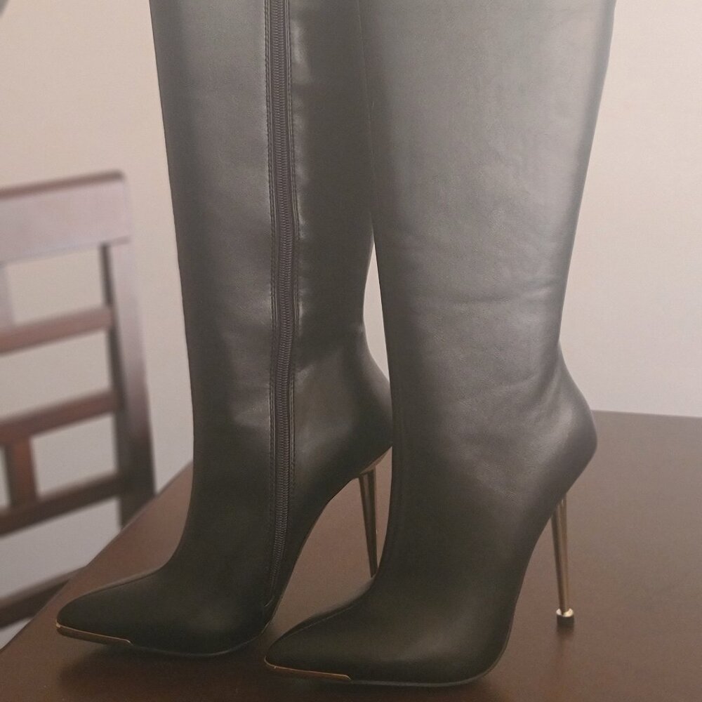 London Rag Hale Women's Stiletto Knee-High Boot Gold Accent